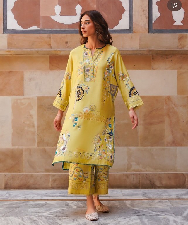 SAUNDARYA KURTA SET