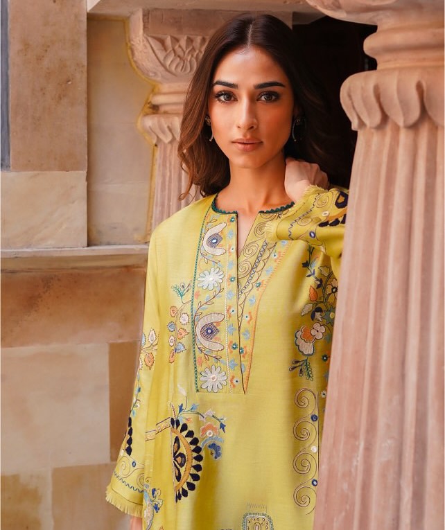 SAUNDARYA KURTA SET