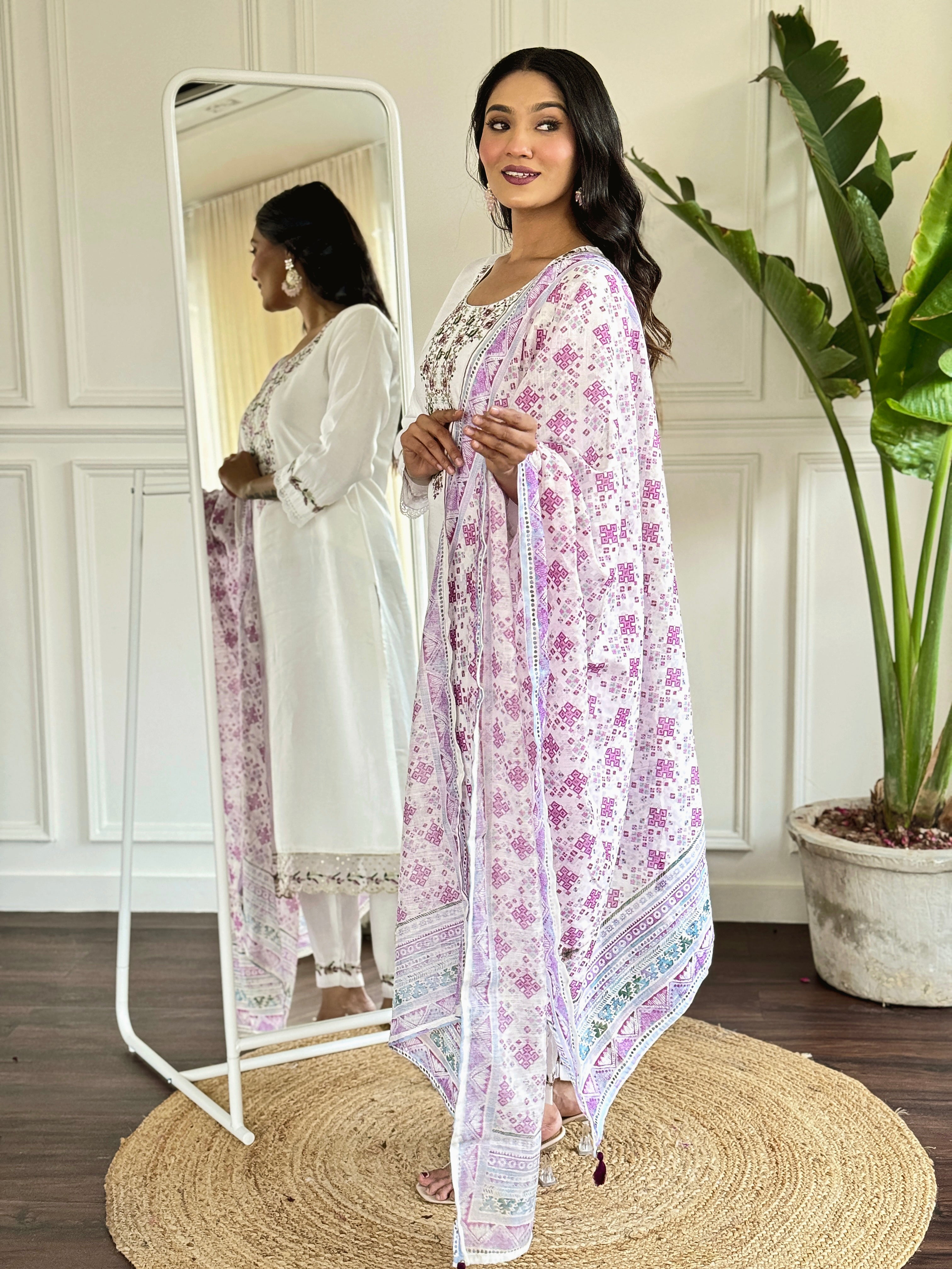 Floral Embroidered Sequinned Chanderi Silk Straight Kurta With Trouser And Dupatta