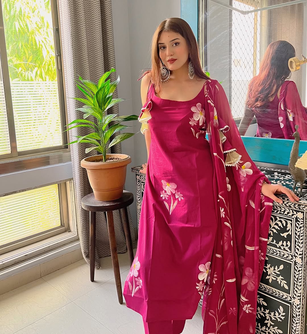 Pink floral printed suit set with dupatta