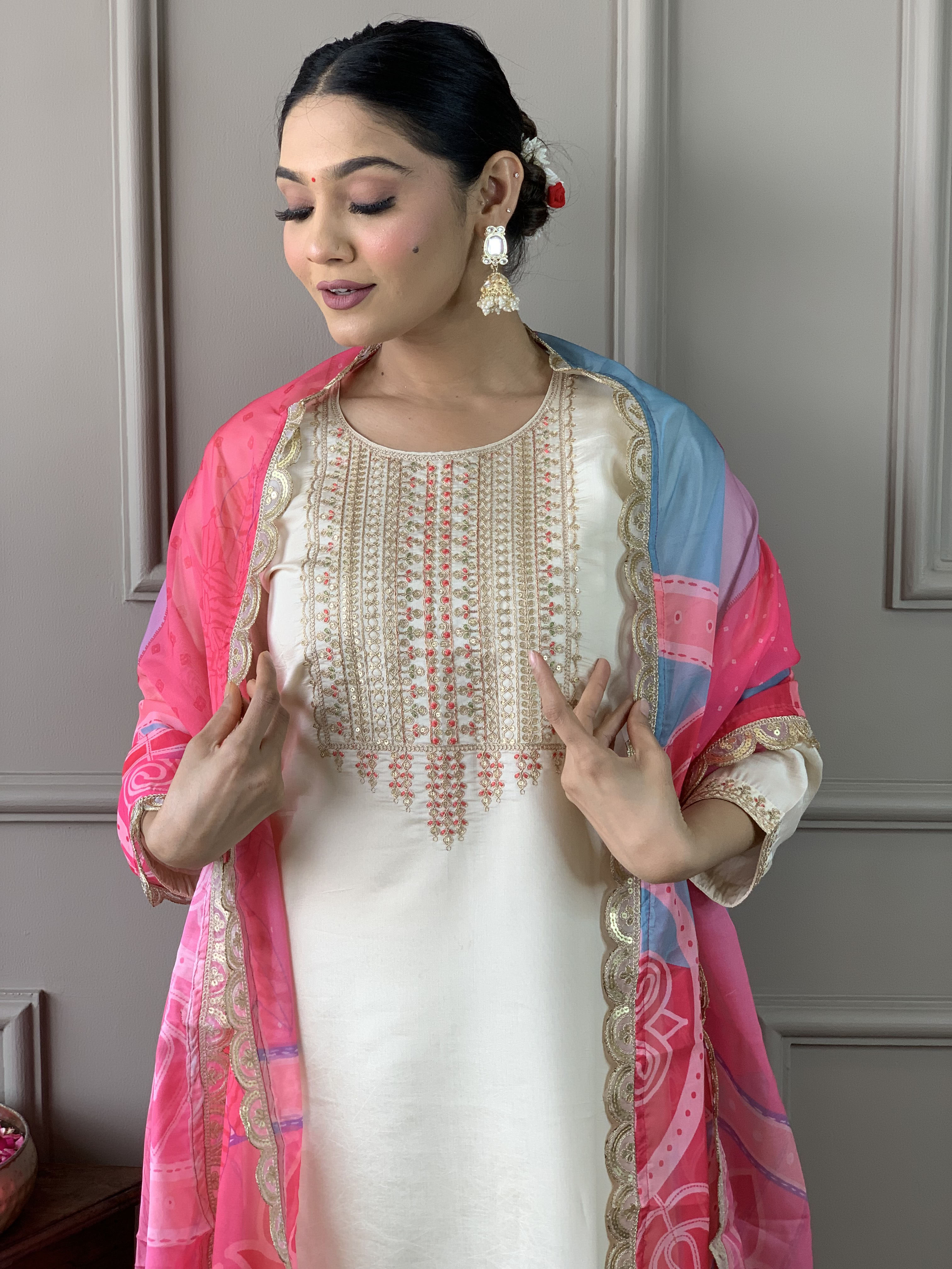 Women Viscose Chanderi Embroidered Straight Kurta with pant and dupatta sets