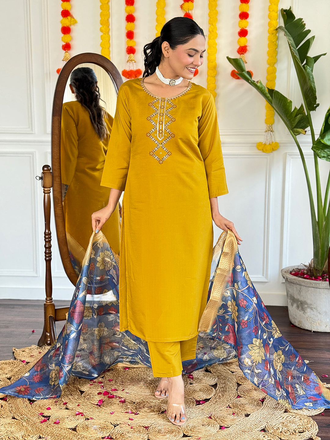 Women Viscose Chanderi Embroidered Straight Kurta with pant and dupatta sets